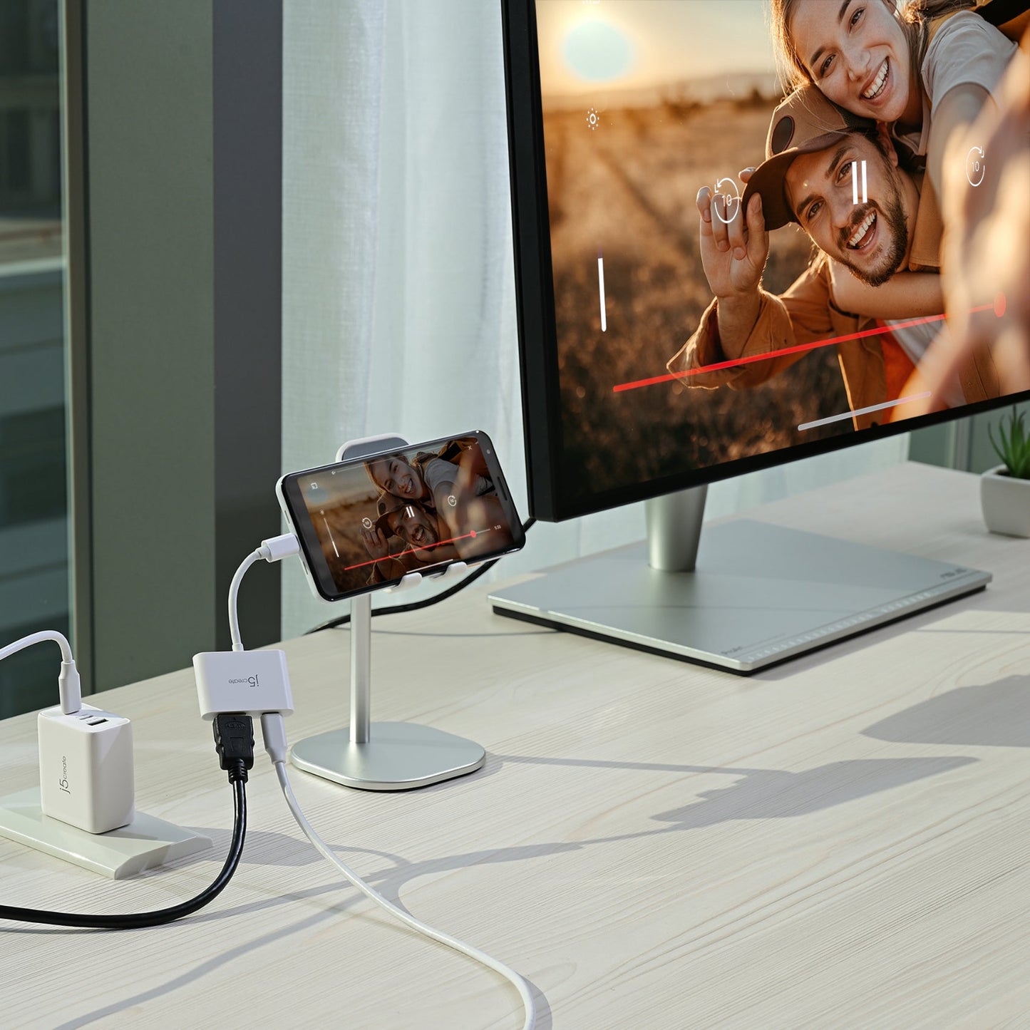 
j5create USB-C® to 4K HDMI™ Adapter with Power Delivery (JCA152)