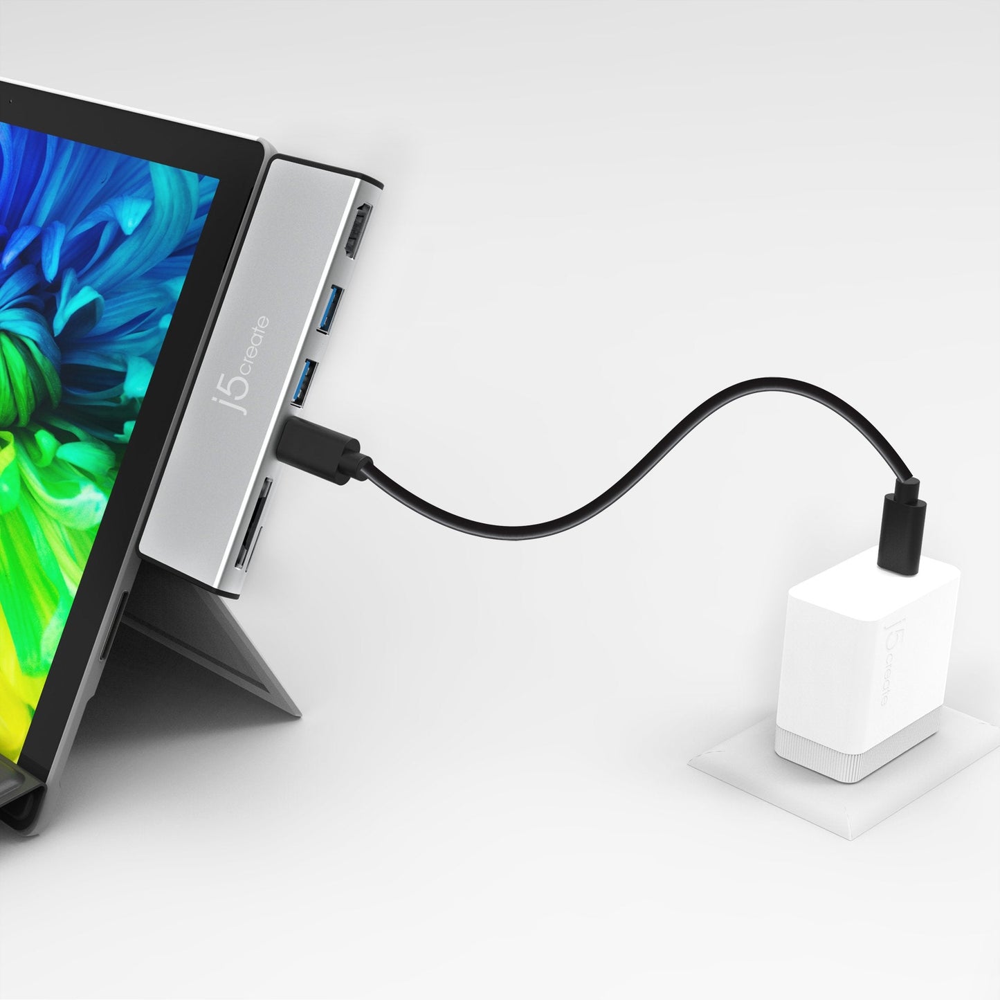 
j5create ULTRADRIVEMINIDOCK™ for Surface™ Pro 7 (JCD324B)