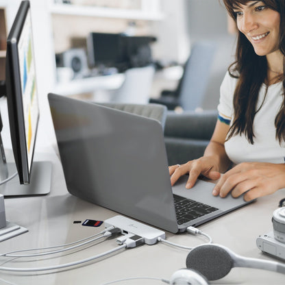 j5create USB-C® Multi-Port Hub with Power Delivery (JCD373)