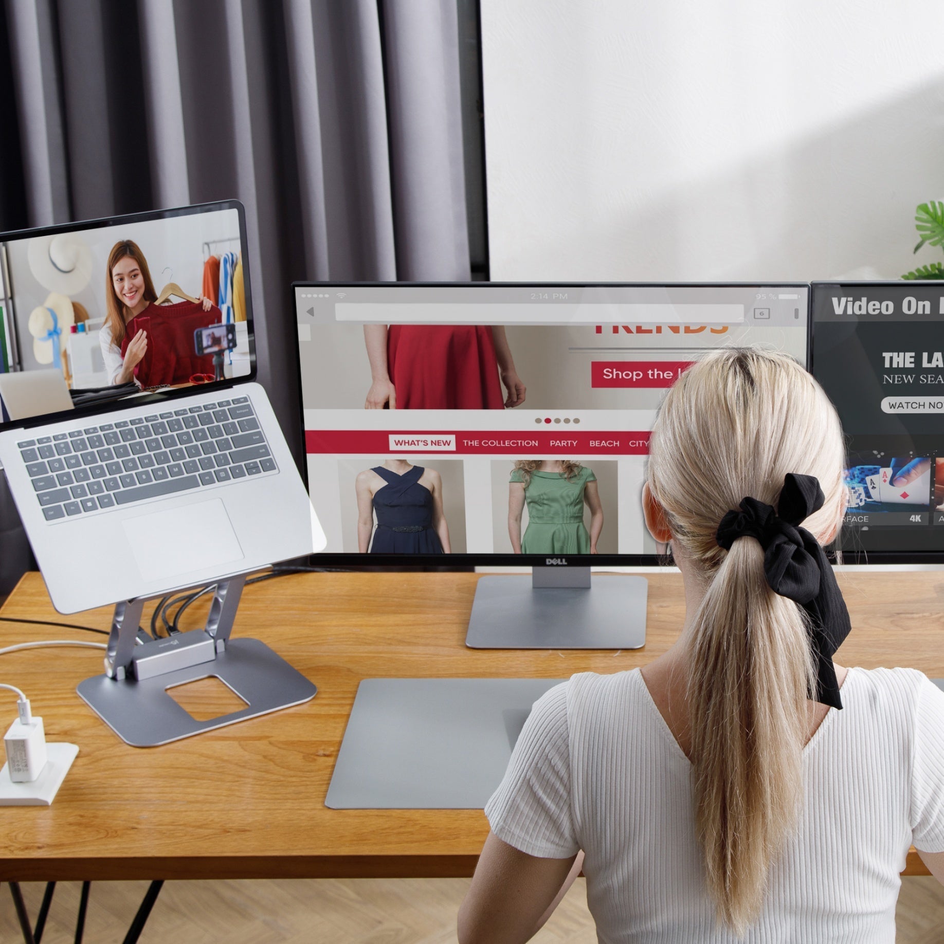 
j5create Multi-Angle Dual HDMI™ Docking Stand (JTS427)