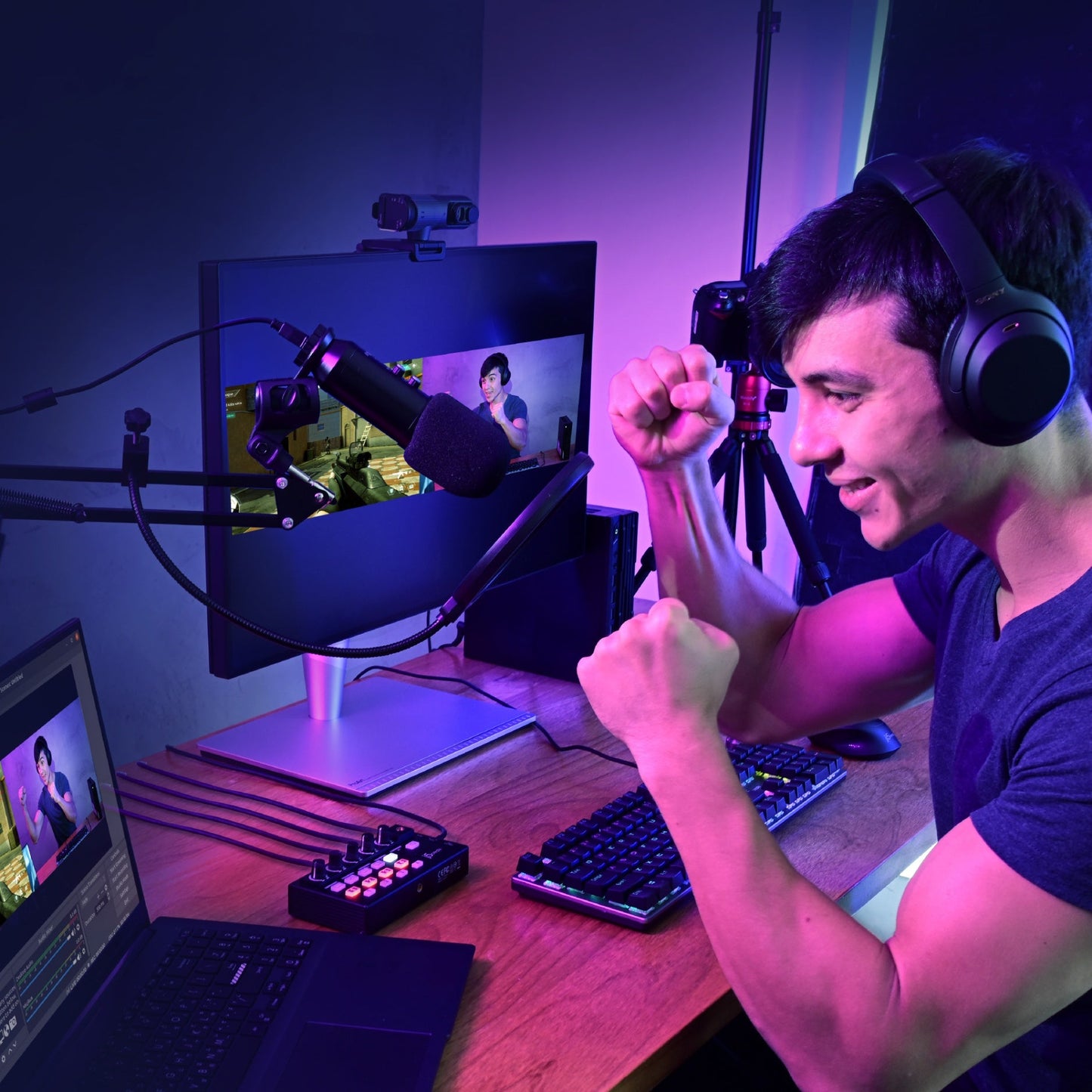 
j5create Quad HDMI™ Video Capture Station (JVA08)