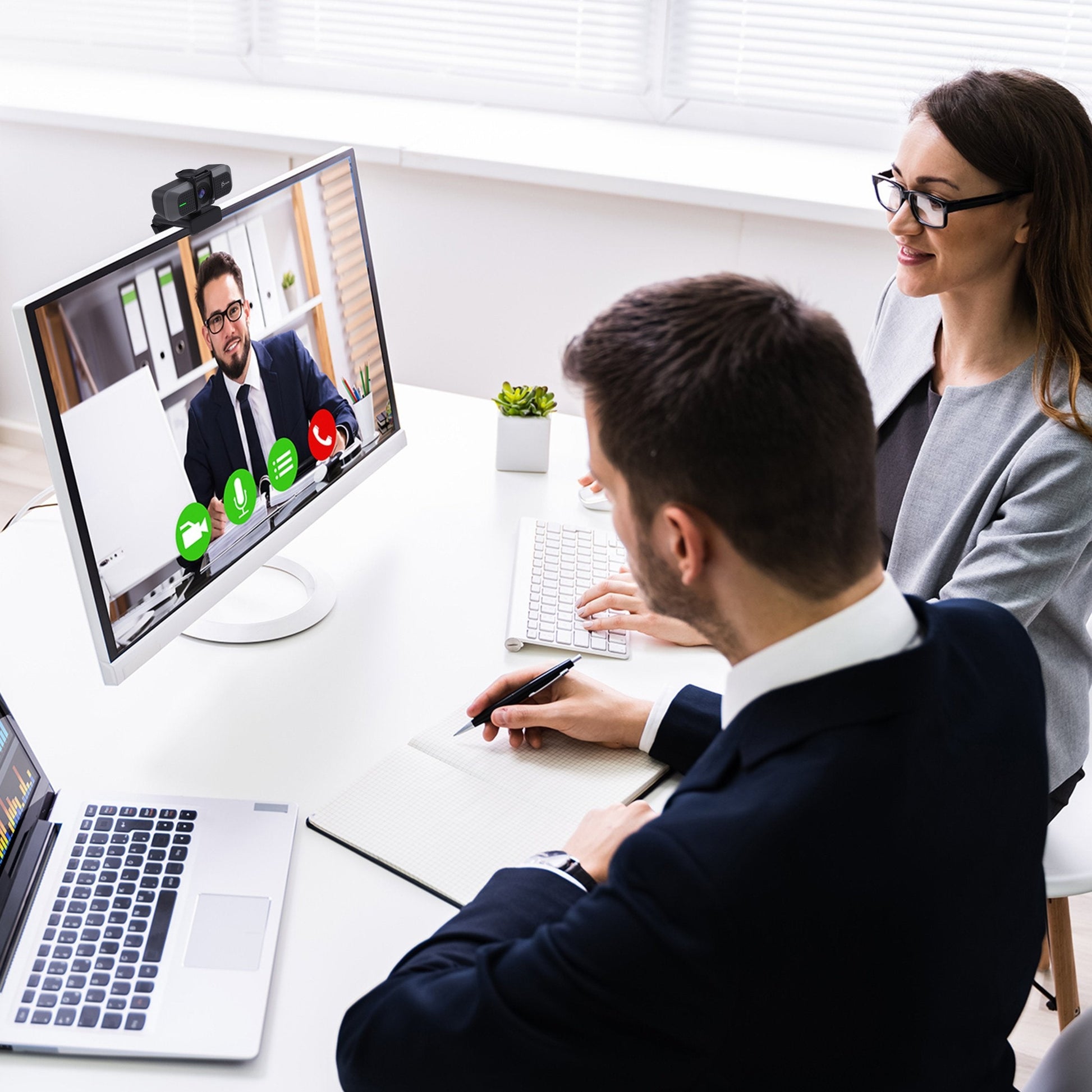 
j5create USB™ 4K ULTRA HD Webcam (JVU430)